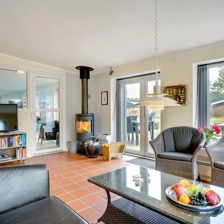 Holiday home Lenni - 700m From The Sea In Nw Jutland By Interhome *